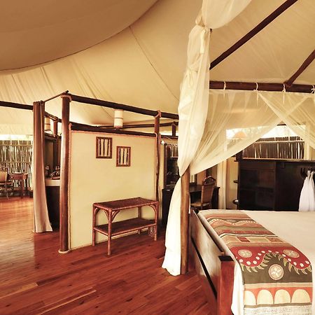 Anabezi Camp Hotell Jeki Eksteriør bilde